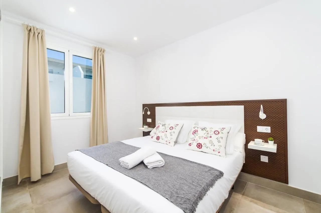 Villa Delmeza By Villa Plus Puerto Calero 0*,